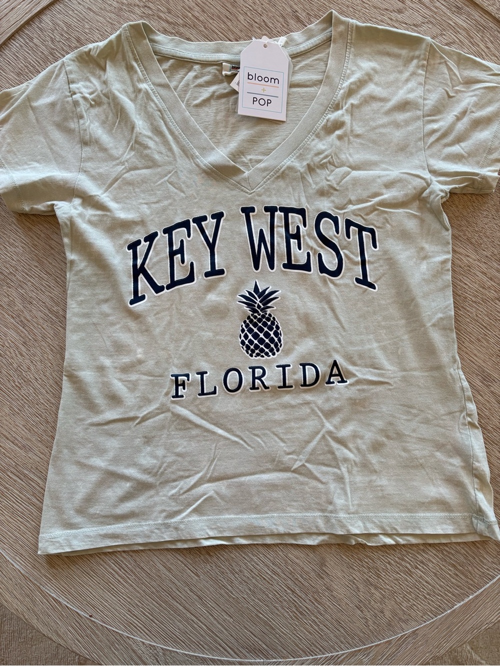 NWT Key West Florida Graphic V-Neck Tee - Light Tan with Navy Print